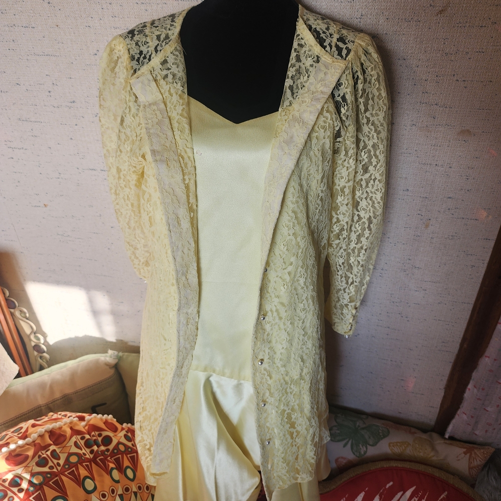 VTG Butter Yellow Silk Dress with Lace Jacket